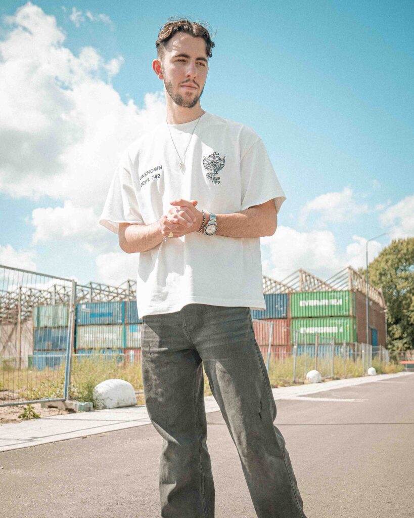 LV Presspic #2 DJ LV